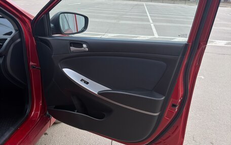 Hyundai Solaris II рестайлинг, 2015 год, 845 000 рублей, 7 фотография