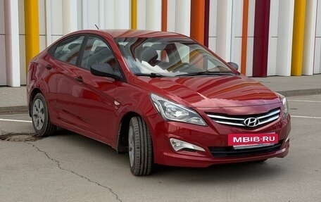 Hyundai Solaris II рестайлинг, 2015 год, 845 000 рублей, 3 фотография