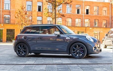 MINI Hatch, 2018 год, 2 050 000 рублей, 2 фотография