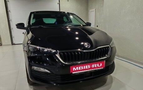 Skoda Rapid II, 2021 год, 2 100 000 рублей, 2 фотография