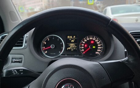 Volkswagen Polo VI (EU Market), 2010 год, 500 000 рублей, 4 фотография