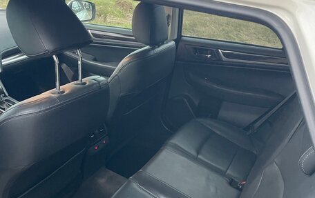 Subaru Outback IV рестайлинг, 2015 год, 1 780 000 рублей, 13 фотография