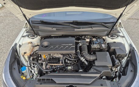 Hyundai Elantra, 2021 год, 1 840 000 рублей, 14 фотография