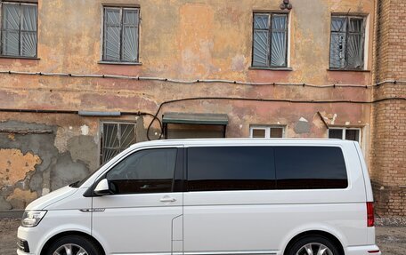 Volkswagen Multivan T6 рестайлинг, 2018 год, 4 950 000 рублей, 2 фотография