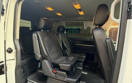 Volkswagen Multivan T6 рестайлинг, 2018 год, 4 950 000 рублей, 13 фотография