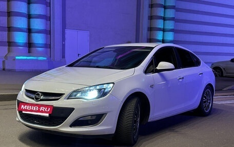 Opel Astra J, 2012 год, 645 000 рублей, 3 фотография