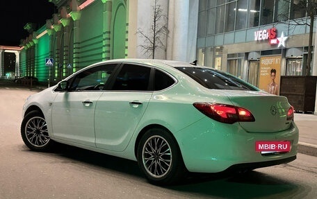 Opel Astra J, 2012 год, 645 000 рублей, 9 фотография