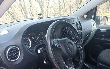 Mercedes-Benz V-Класс, 2017 год, 3 500 000 рублей, 10 фотография