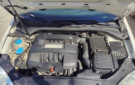 Volkswagen Jetta VI, 2010 год, 800 000 рублей, 8 фотография