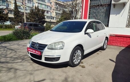 Volkswagen Jetta VI, 2010 год, 800 000 рублей, 2 фотография