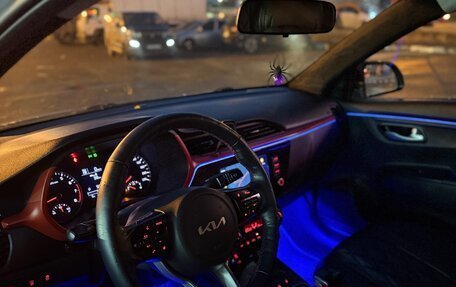 KIA Rio IV, 2022 год, 1 400 000 рублей, 4 фотография