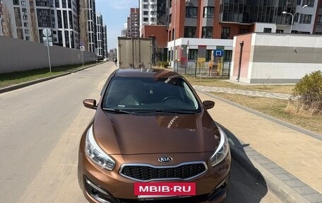 KIA cee'd III, 2016 год, 1 385 000 рублей, 2 фотография