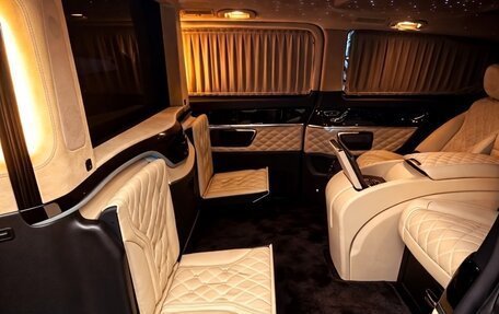 Mercedes-Benz V-Класс, 2019 год, 9 500 000 рублей, 3 фотография