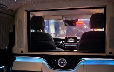 Mercedes-Benz V-Класс, 2019 год, 9 500 000 рублей, 4 фотография