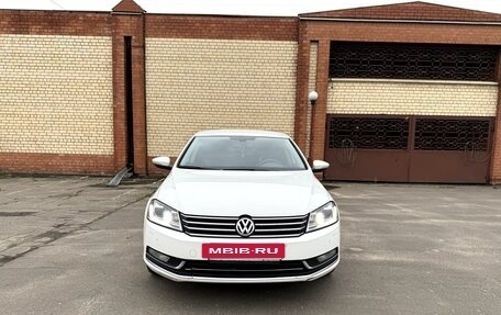Volkswagen Passat B7, 2013 год, 799 000 рублей, 8 фотография