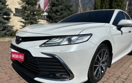 Toyota Camry, 2021 год, 3 590 000 рублей, 15 фотография