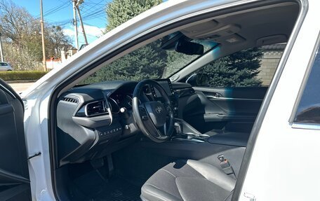 Toyota Camry, 2021 год, 3 590 000 рублей, 20 фотография