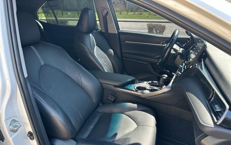 Toyota Camry, 2021 год, 3 590 000 рублей, 31 фотография