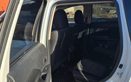 Mitsubishi Outlander III рестайлинг 3, 2019 год, 2 050 000 рублей, 18 фотография