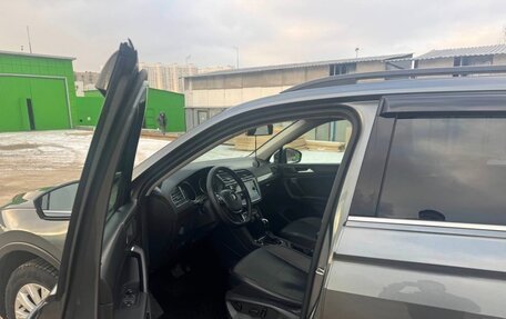 Volkswagen Tiguan II, 2019 год, 2 150 000 рублей, 7 фотография