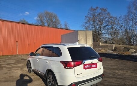 Mitsubishi Outlander III рестайлинг 3, 2019 год, 2 050 000 рублей, 7 фотография