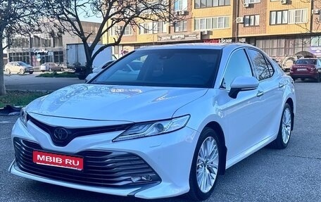 Toyota Camry, 2019 год, 2 750 000 рублей, 1 фотография