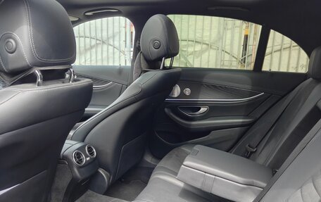 Mercedes-Benz E-Класс, 2019 год, 2 830 000 рублей, 7 фотография