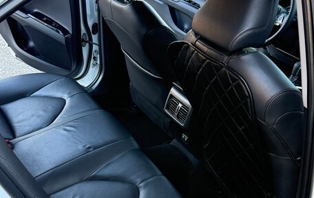 Toyota Camry, 2019 год, 2 750 000 рублей, 8 фотография