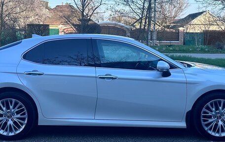 Toyota Camry, 2019 год, 2 750 000 рублей, 6 фотография