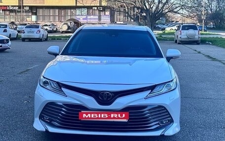 Toyota Camry, 2019 год, 2 750 000 рублей, 2 фотография