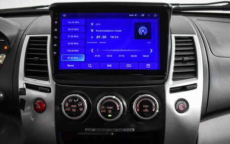 Mitsubishi Pajero Sport II рестайлинг, 2013 год, 1 590 000 рублей, 16 фотография