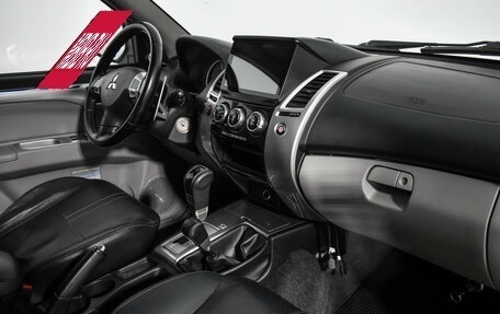 Mitsubishi Pajero Sport II рестайлинг, 2013 год, 1 590 000 рублей, 13 фотография