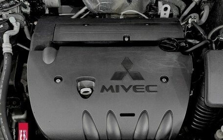 Mitsubishi Outlander III рестайлинг 3, 2019 год, 2 240 000 рублей, 14 фотография