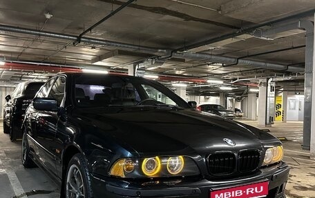 BMW 5 серия, 2001 год, 900 000 рублей, 1 фотография