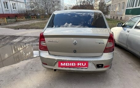 Renault Logan I, 2013 год, 185 000 рублей, 4 фотография