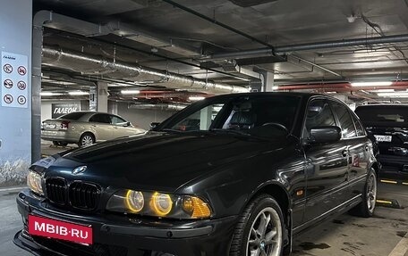 BMW 5 серия, 2001 год, 900 000 рублей, 3 фотография