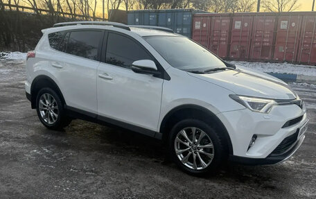 Toyota RAV4, 2016 год, 2 200 000 рублей, 3 фотография