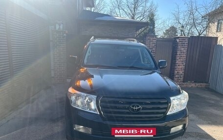 Toyota Land Cruiser 200, 2011 год, 3 700 000 рублей, 2 фотография