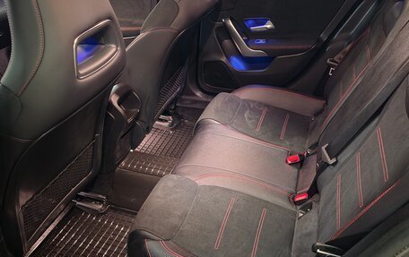 Mercedes-Benz CLA, 2019 год, 3 700 000 рублей, 18 фотография