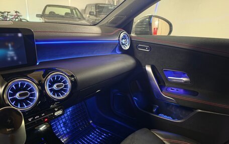 Mercedes-Benz CLA, 2019 год, 3 700 000 рублей, 22 фотография