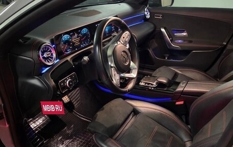 Mercedes-Benz CLA, 2019 год, 3 700 000 рублей, 20 фотография