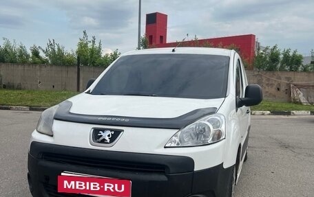 Peugeot Partner II рестайлинг 2, 2010 год, 445 000 рублей, 2 фотография