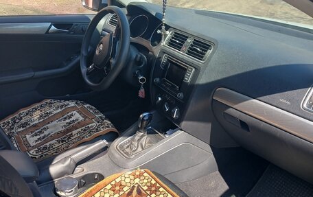 Volkswagen Jetta VI, 2017 год, 1 460 000 рублей, 3 фотография