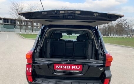 Toyota Land Cruiser 200, 2010 год, 2 780 000 рублей, 6 фотография