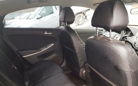 Hyundai Solaris II рестайлинг, 2011 год, 699 000 рублей, 10 фотография