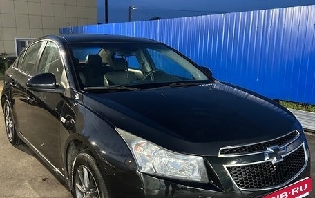 Chevrolet Cruze II, 2009 год, 680 000 рублей, 2 фотография