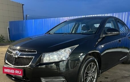 Chevrolet Cruze II, 2009 год, 680 000 рублей, 3 фотография