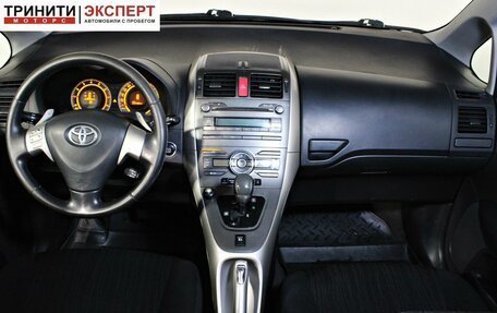Toyota Auris II, 2008 год, 747 000 рублей, 10 фотография