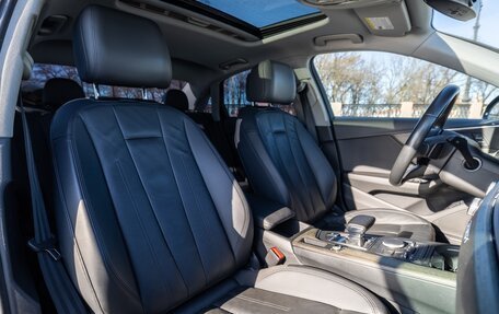 Audi A4, 2018 год, 2 280 000 рублей, 17 фотография