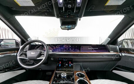 Cadillac Escalade V, 2025 год, 22 000 000 рублей, 9 фотография
